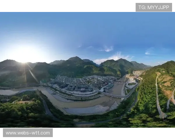 巴山大峡谷赛女子公路公开组李文燕摘桂冠 巴山大峡谷赛女子公路公开组李文燕摘桂冠